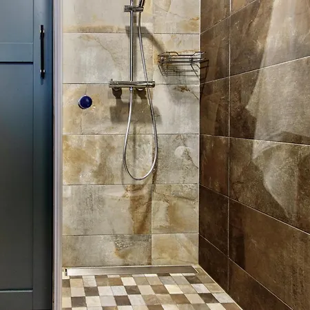 Daire Premium Seaside Escape With Forest View And Free Parking Tallinn